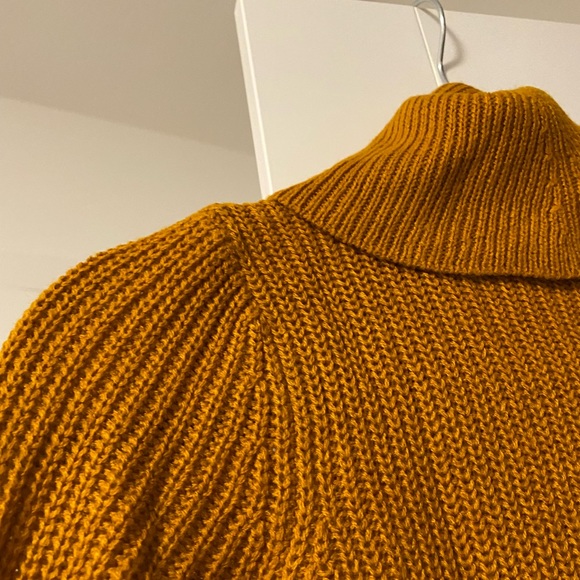 Jacqueline de Yong Mustard Turtleneck Sweater - Picture 6 of 6